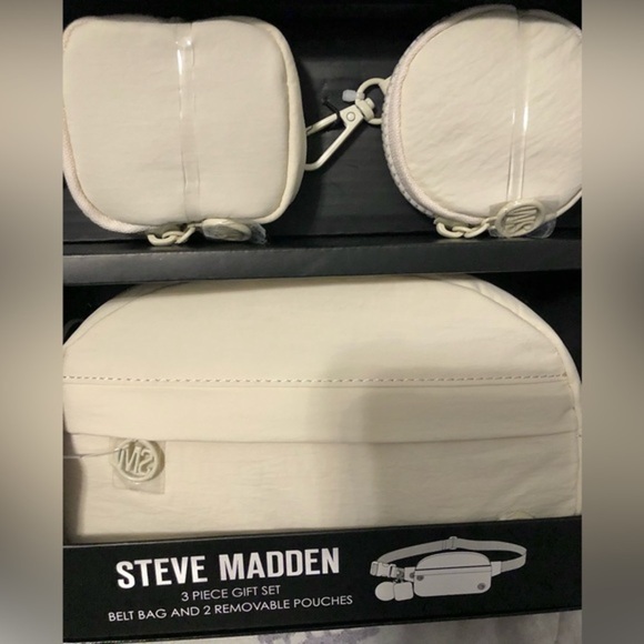 Steve Madden 3piece Cream‎ Nylon Fanny Pack Belt Bag & 2 pouches Gift set new - Picture 2 of 10